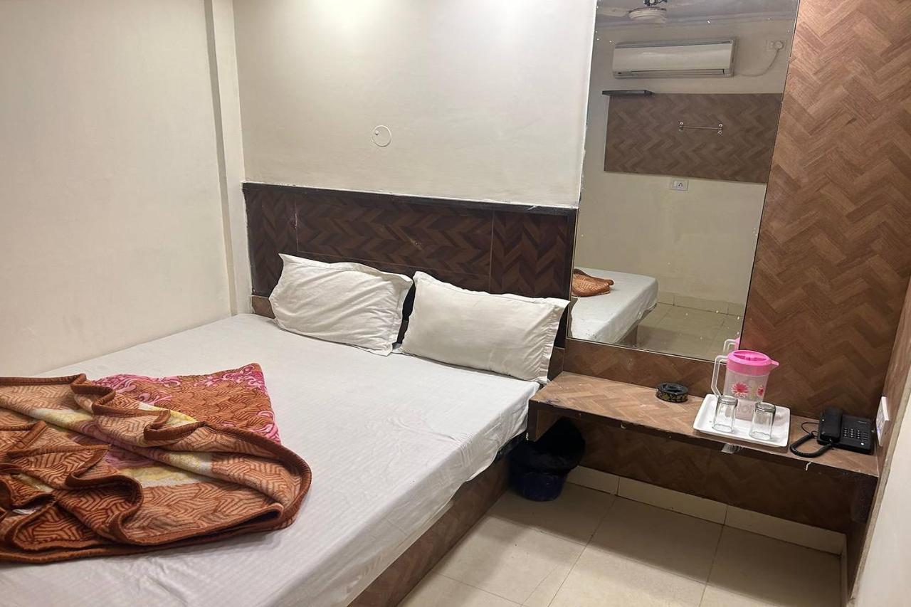 Shree Lodge Near New Delhi Railway Station, Paharganj Zewnętrze zdjęcie